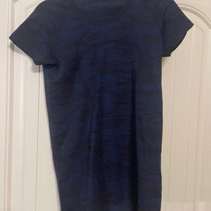 Lululemon shirt